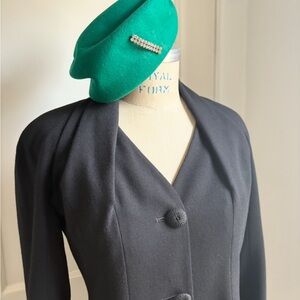 Vintage 1960s Emerald Green Pillbox Hat